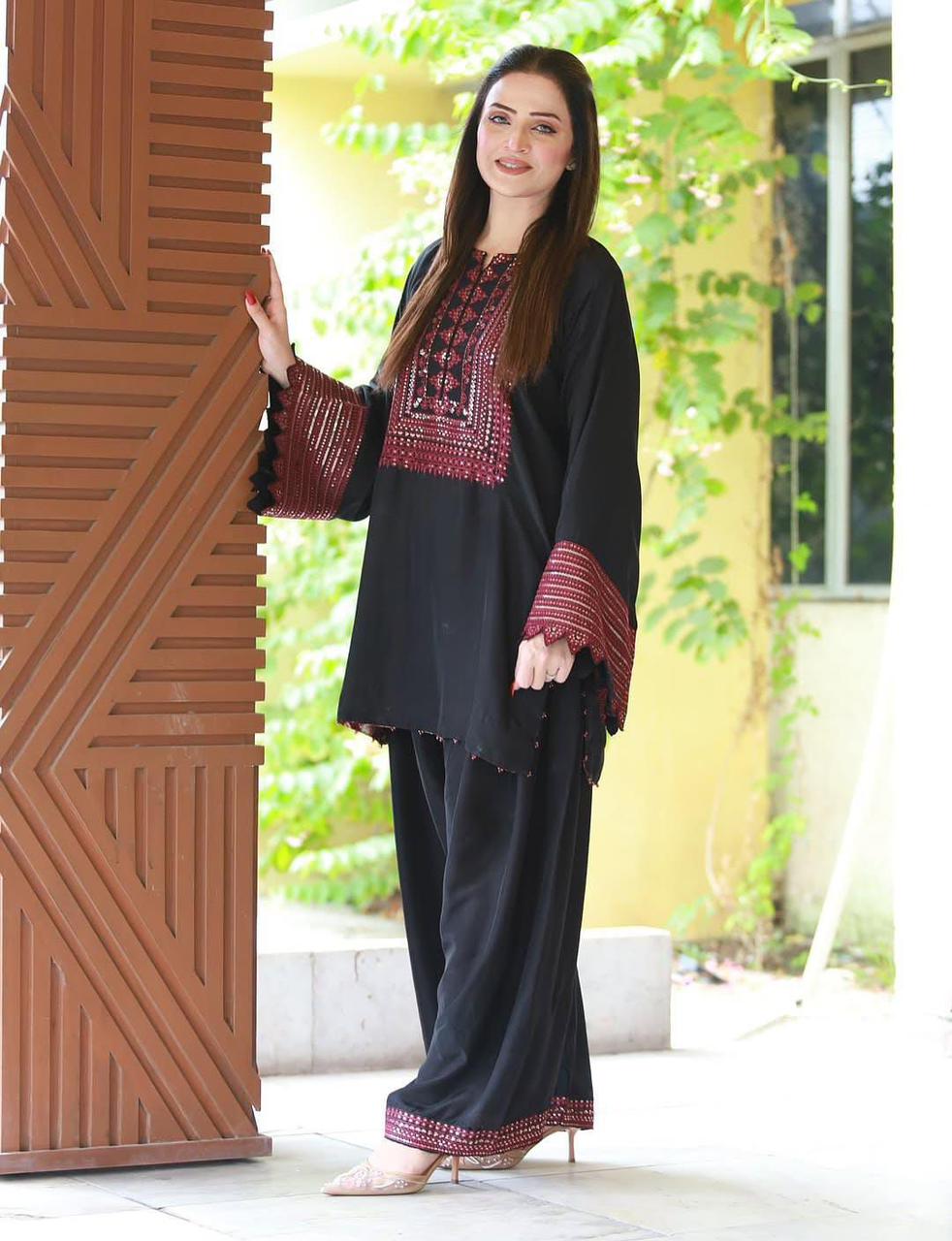 SUSI BANARSI ZARI EMBROIDERY & JACQUARD SHAWL Winter Arrivals Unstitched 3pc✓